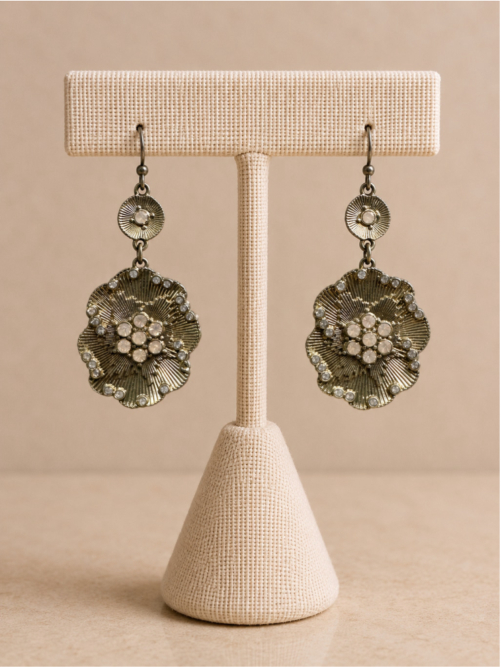 Vintage Gold Tone Floral Rhinestone Drop Earrings Statement Dangle Boho